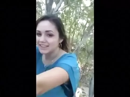 برغي على الأريكة مع  ...