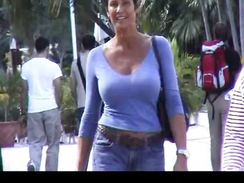 راعية سكس عربي و اجن ...