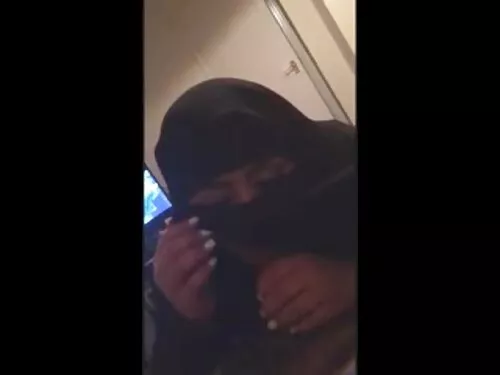 المشهد شكس اجنبي متر ...