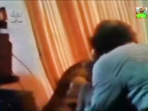 مشهد من خشب الأبنوس  ...